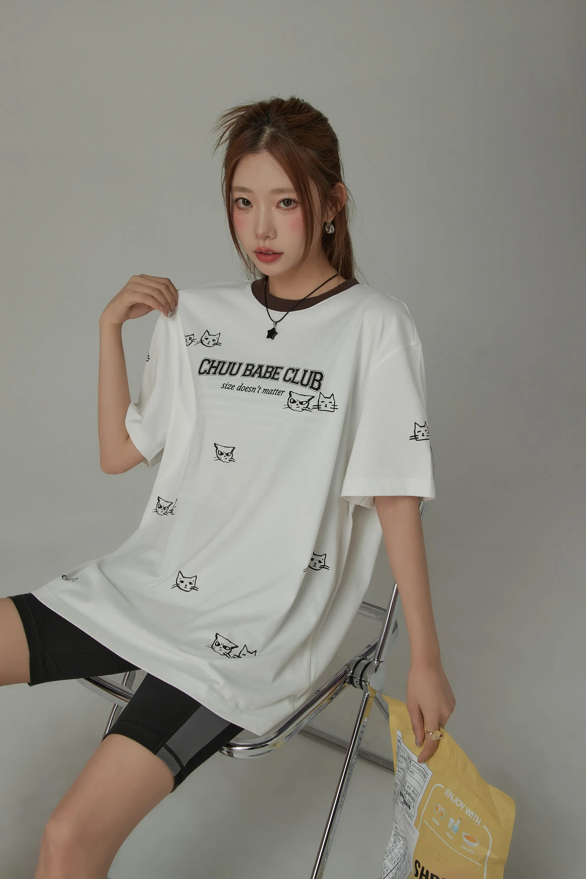 Chuu Babe Club Cat Faces Pattern Line Color Blocked T-Shirt