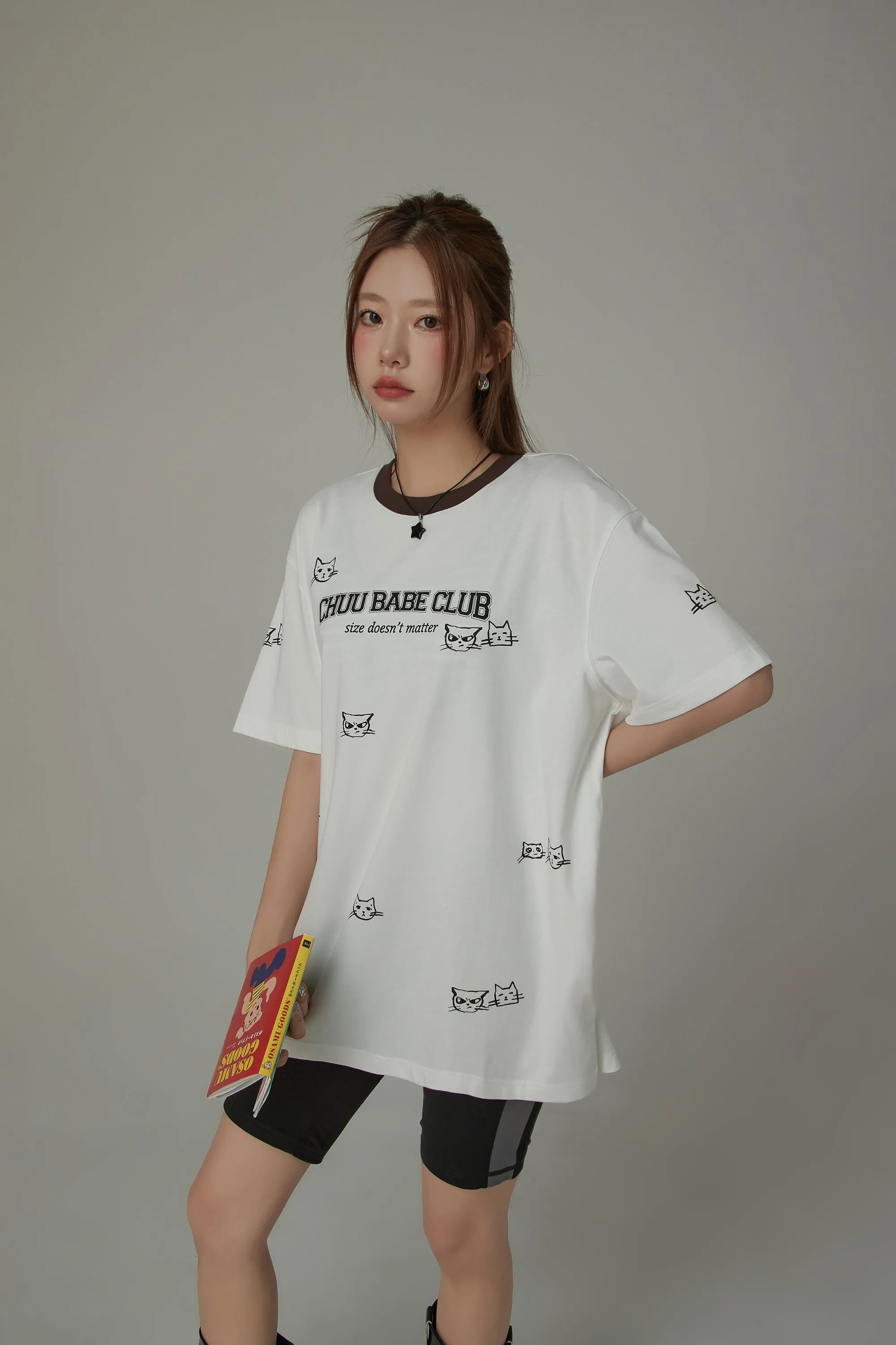 Chuu Babe Club Cat Faces Pattern Line Color Blocked T-Shirt