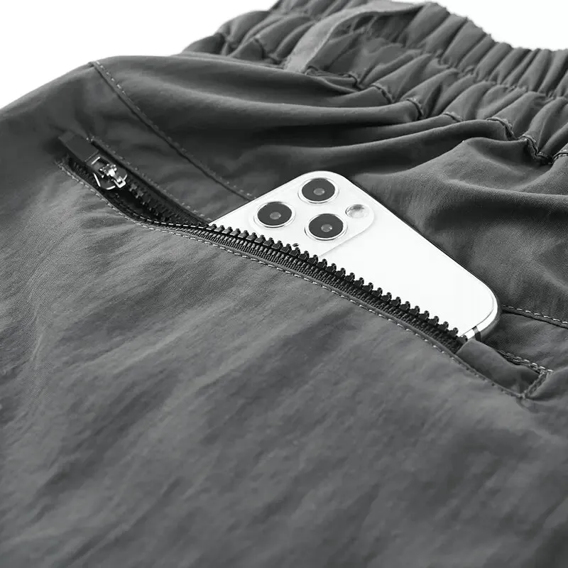 Elastic Waist Tactical Shorts With Zippered Pockets / Fashion Functional Shorts