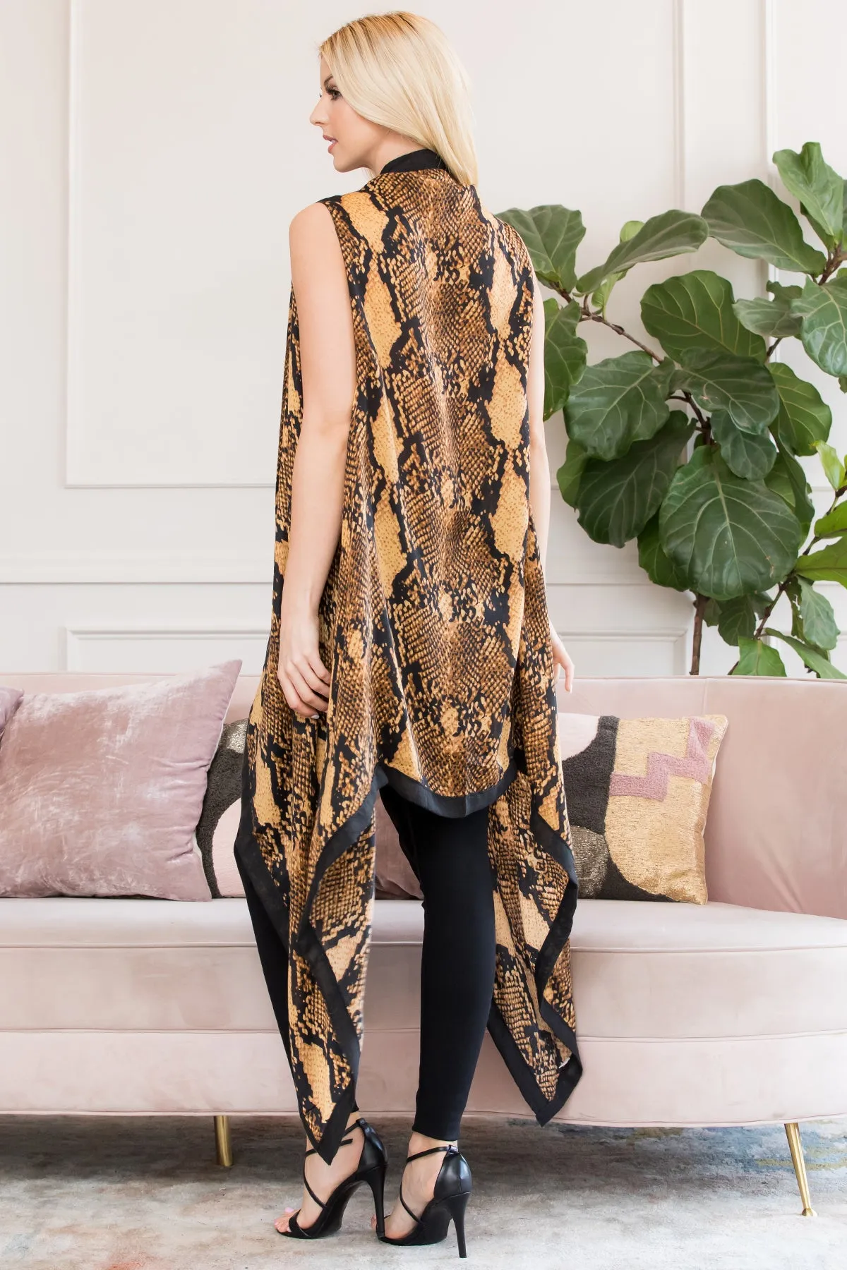 HDF2657BR - BROWN SNAKE SKIN PRINT KIMONO