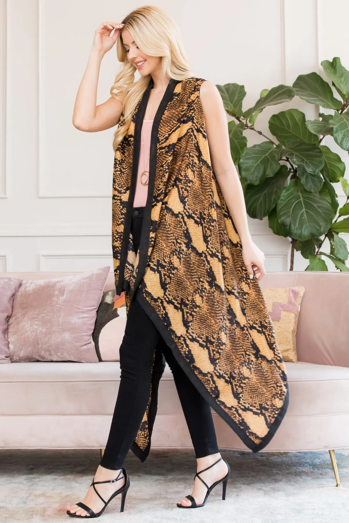 HDF2657BR - BROWN SNAKE SKIN PRINT KIMONO