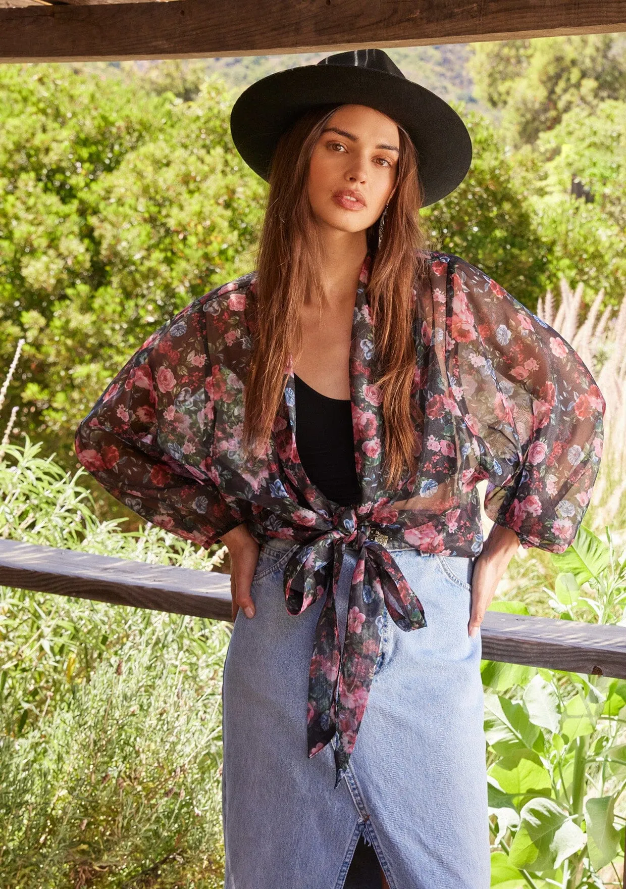 Iona Tie Front Top