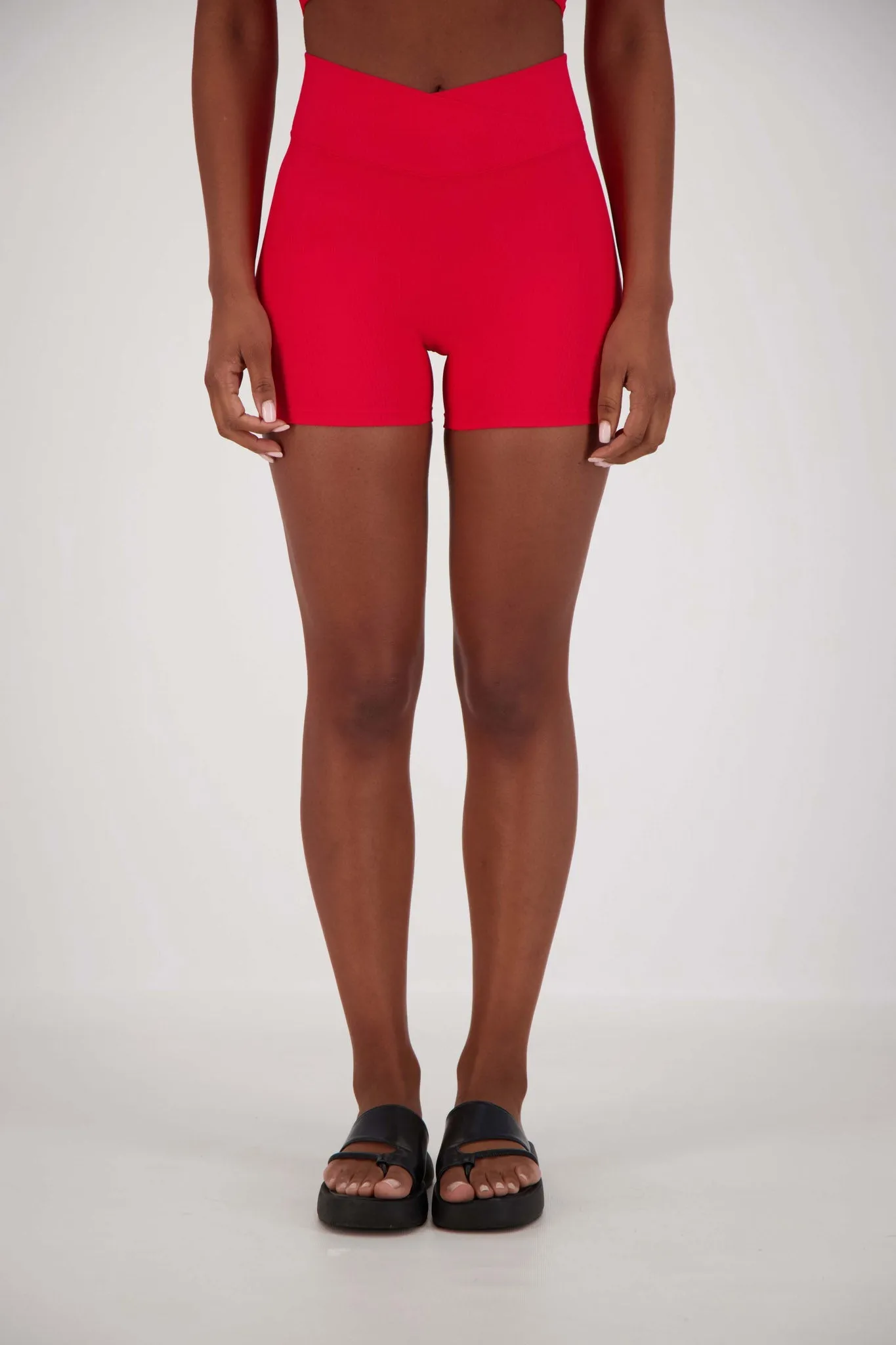 Joan Shorts Red