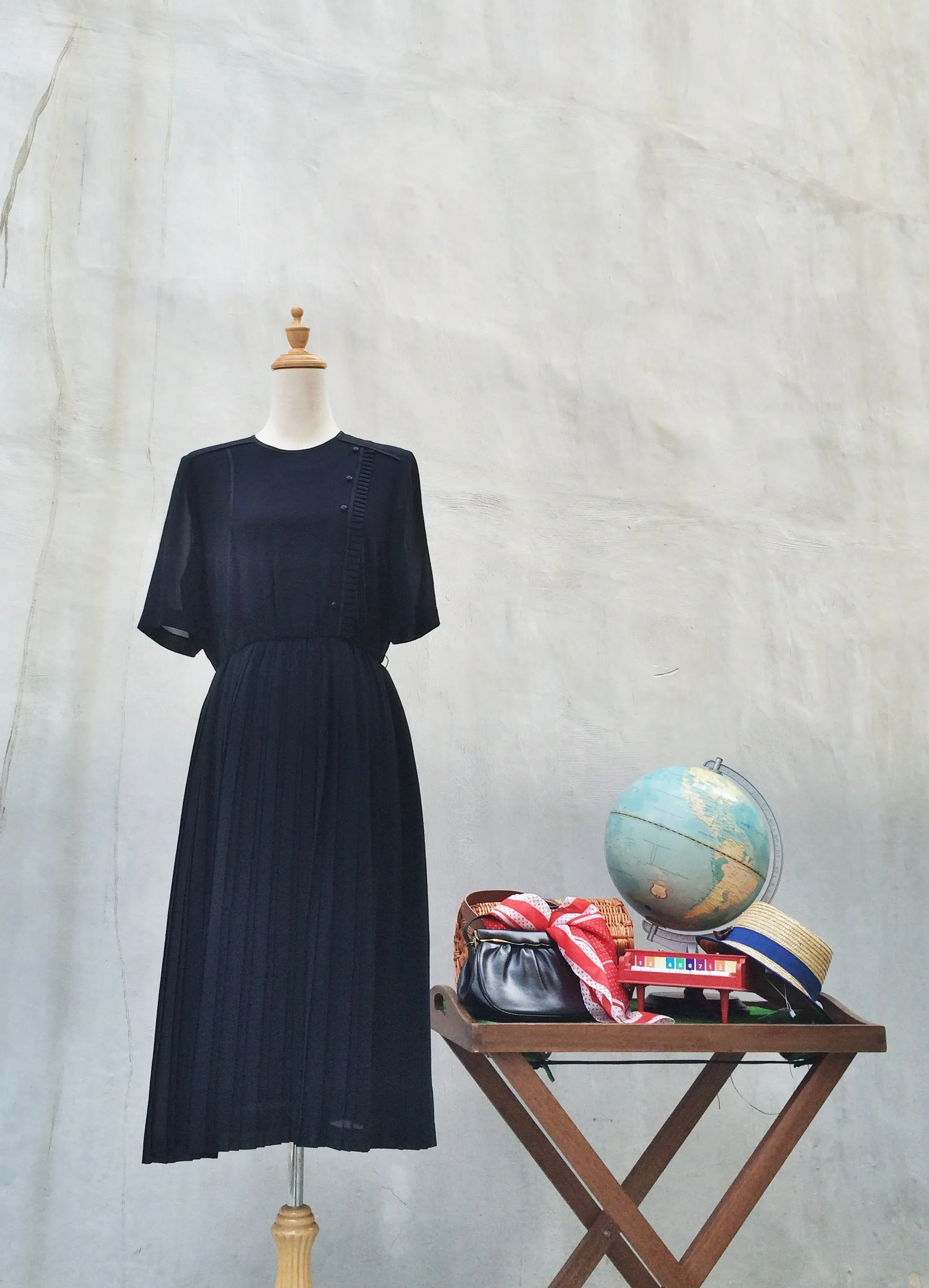 Mysterious Night | Deep black Rare Vintage Takashimaya Japanese dress