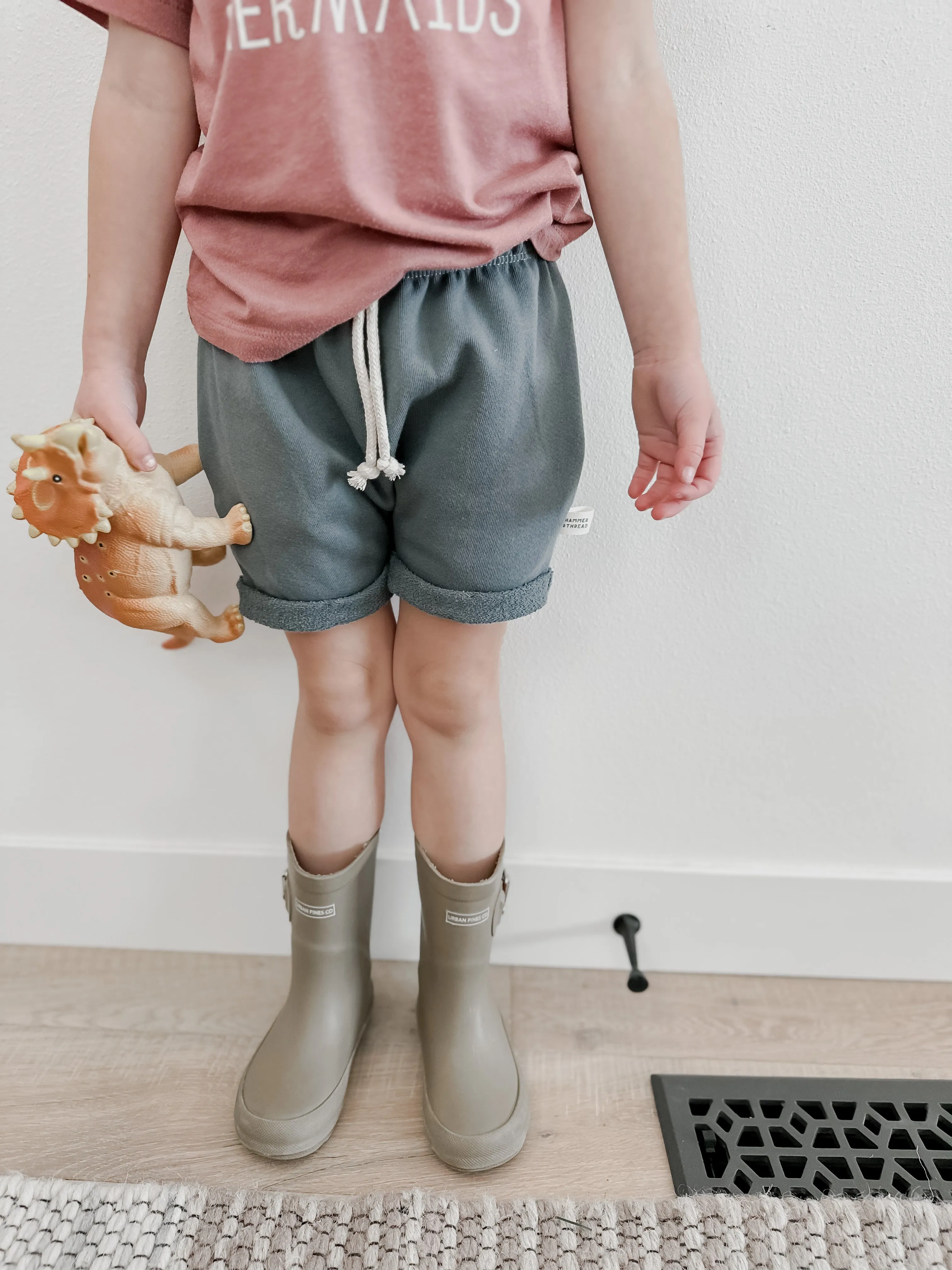 Rolled Hem Pocket Shorts : Rain