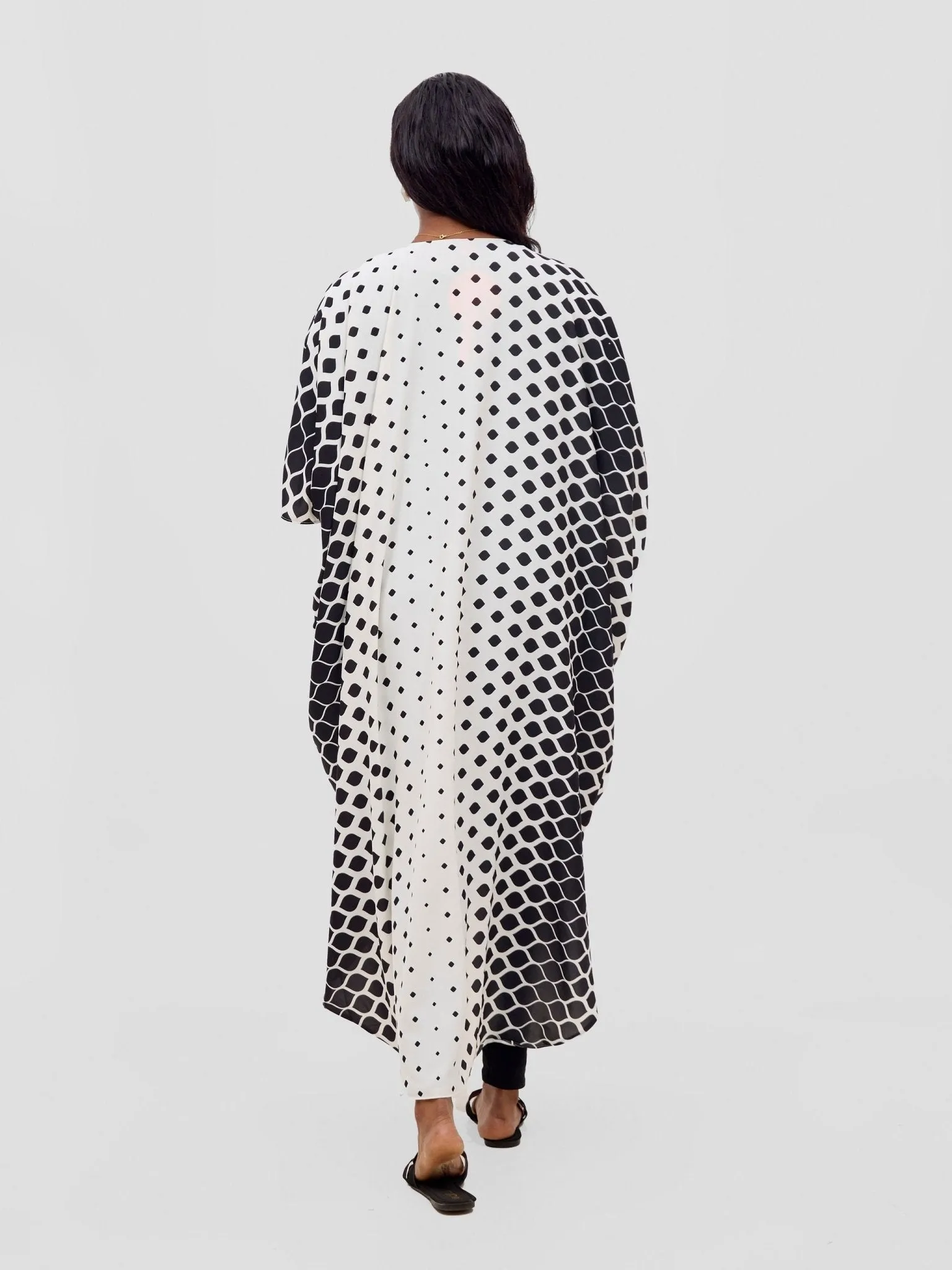 Vivo Basic Open Kaftan - White / Black Print