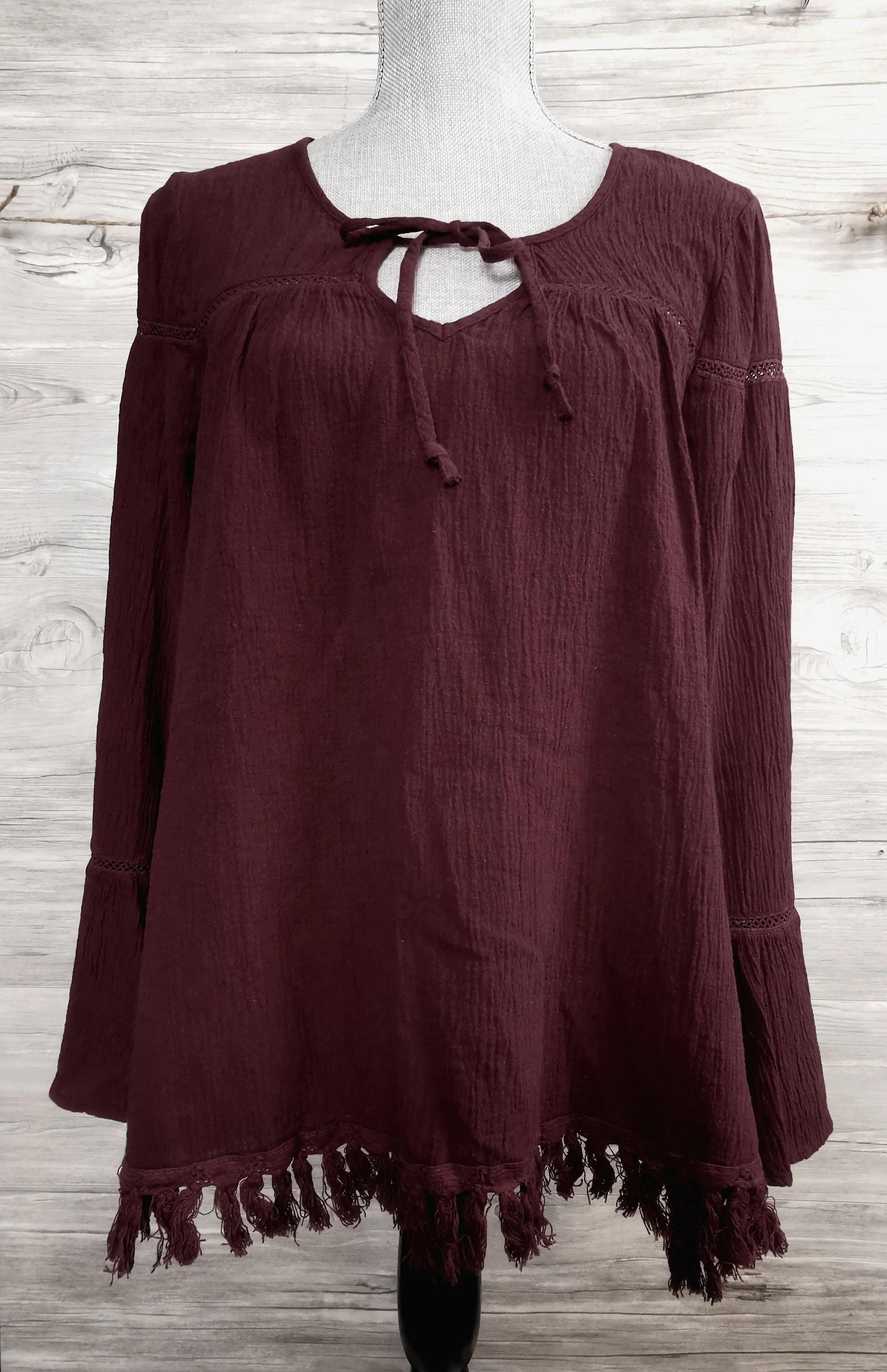 WOMENS SIZE SMALL - BLACK SWAN, Boho Hand Crafted Top NWT B27