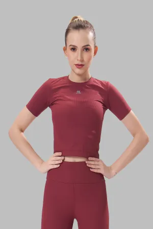 WOMEN'S SLIM-FIT CROP TOP WITH HALF SLEEVES AND FOUR-WAY STRETCH